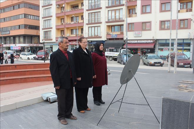 3 Aralık Dünya Engelliler Günü İçin Çelenk Koyma Töreni Gerçekleştirildi.