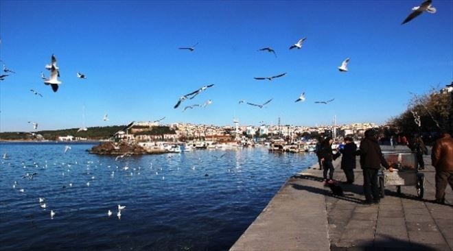 Çanakkale´de Kar Yok, Güneş Var