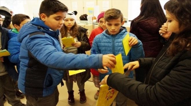 Öğrencilerden Polislere Duygulandıran Mektup