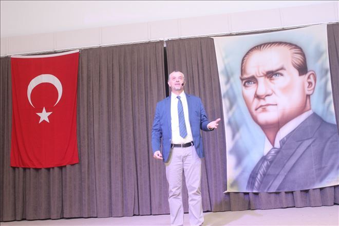 ERAY BECEREN´DEN '´DUYGULARLA DOST OLMA '´ADLI KONFERANS