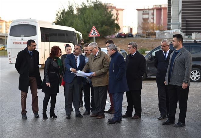 Başkan Gökhan Üniversite Kavşağında İncelemelerde Bulundu...