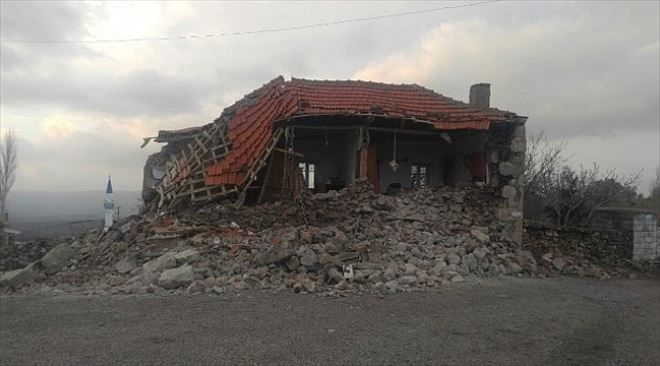 Deprem Sonrası Bakırköy´de Büyük Hasarlar Meydana Geldi