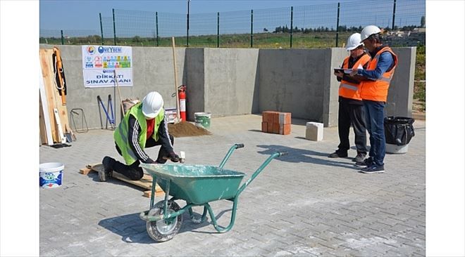 Çanakkale´de Mesleki Yeterlilik Sınavlarına İlgi Artıyor