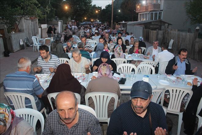 2 Geleneksel Çayırlar iftar Yemeği