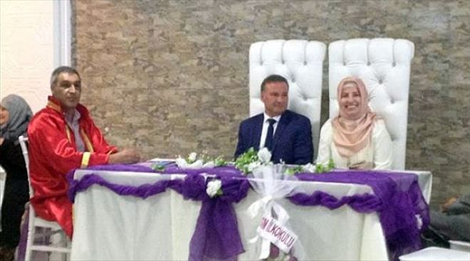 Müftü Özler´den ilk resmi nikah