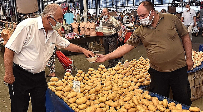 BAŞKAN GÖKHAN CUMA PAZARI'NDA