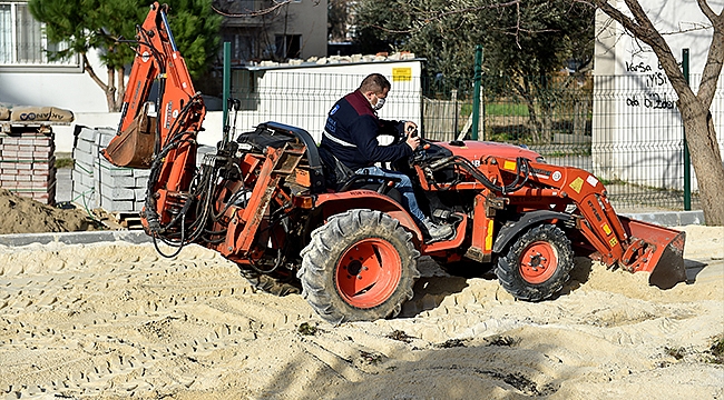 BARBAROS MAHALLESİ YENİLENMİŞ BİR PARK ALANI KAZANIYOR