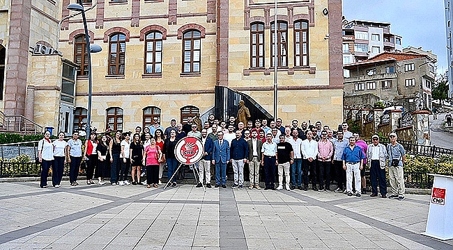 BİGA'DA CHP'NİN 101. KURULUŞ YILDÖNÜMÜ KUTLANDI