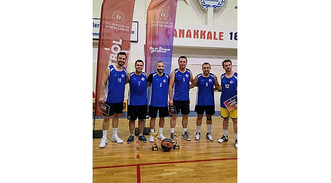 ÇOMÜ BASKETBOL TAKIMI BİRİNCİLİK GETİRDİ